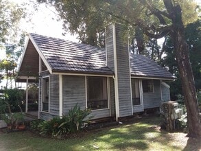 Building Photo - 64-1054-1054 Mamalahoa Hwy
