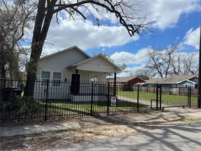 Foto del edificio - 1148 Panama St