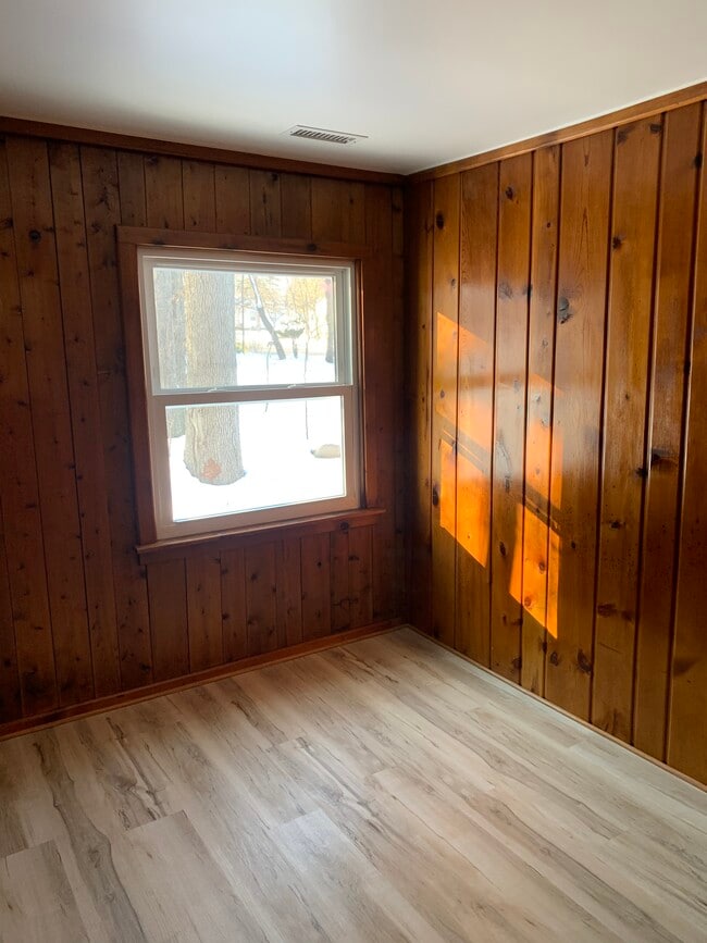 Bedroom 1 - 1217 S Pearce St