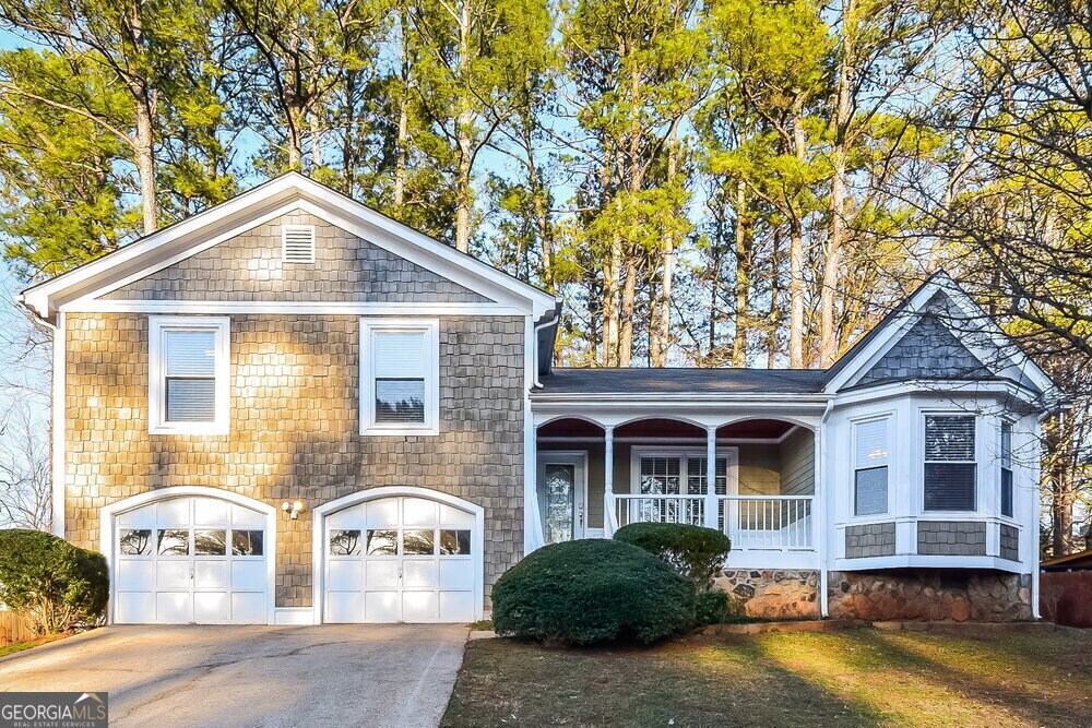 Primary Photo - 1111 Realm Ln