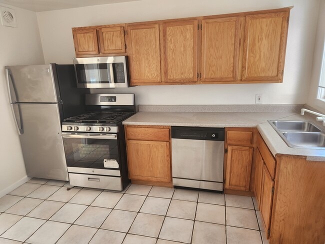 kitchen - 1731 10th St