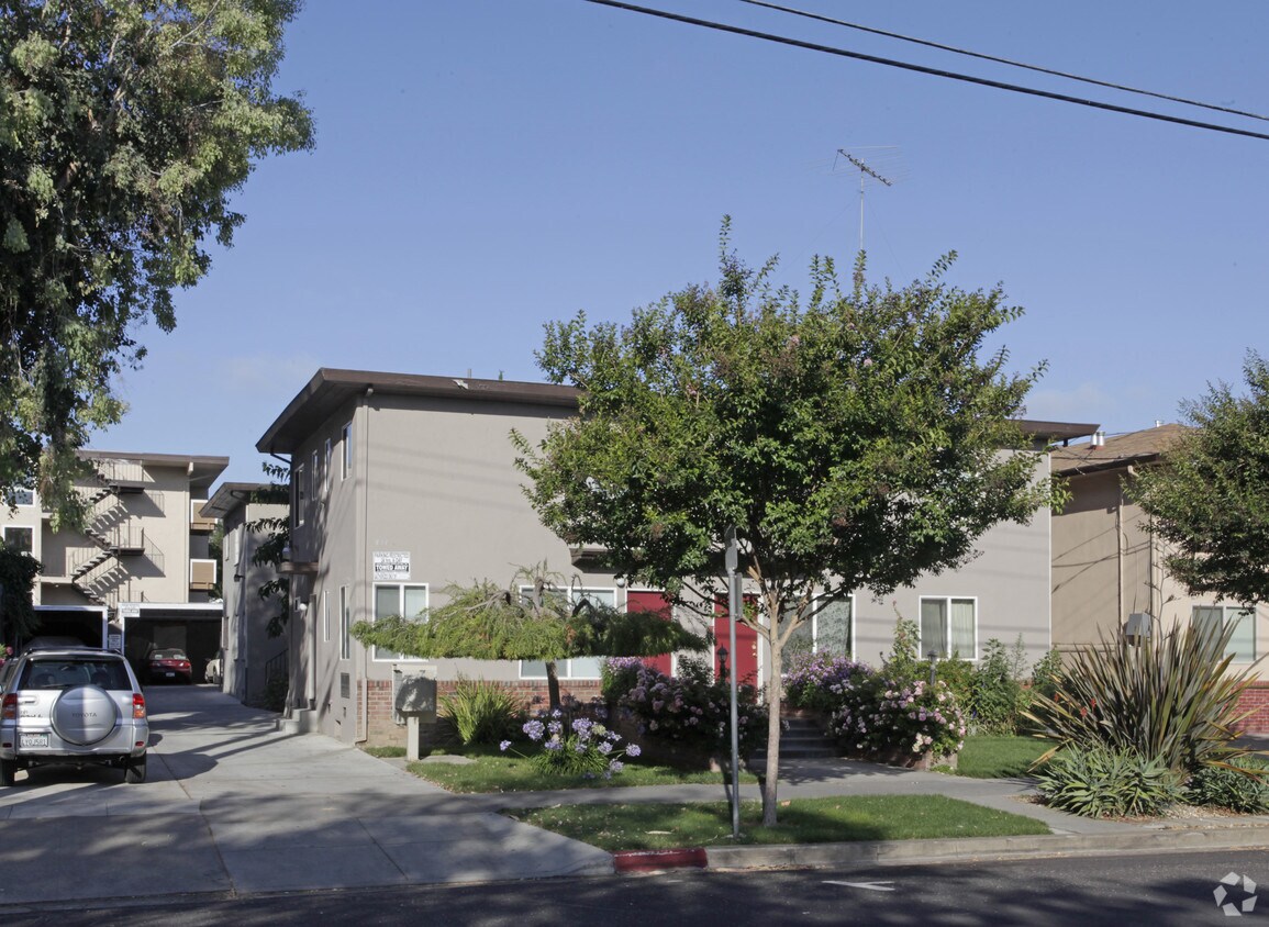 Foto principal - 451 S 5th St