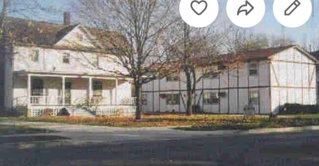 Building Photo - 313 N 2nd St