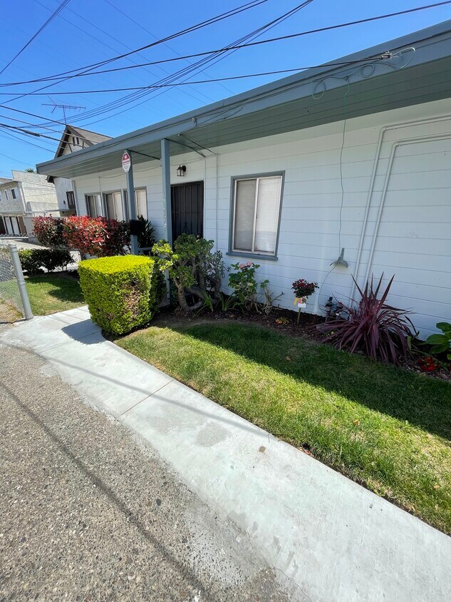 Foto principal - 15812 Hawthorne Blvd