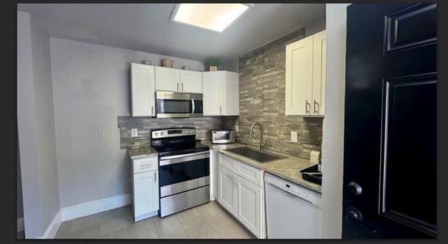 Building Photo - 8110 Skillman St