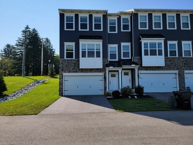 Foto del edificio - 10 Glenbrook Ct