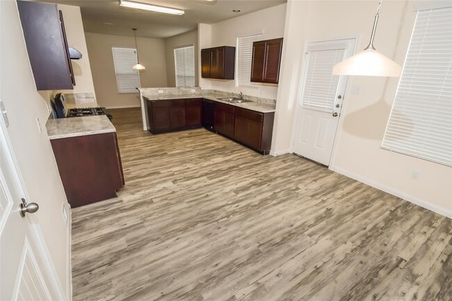 Foto del edificio - 835 Frontera Ct