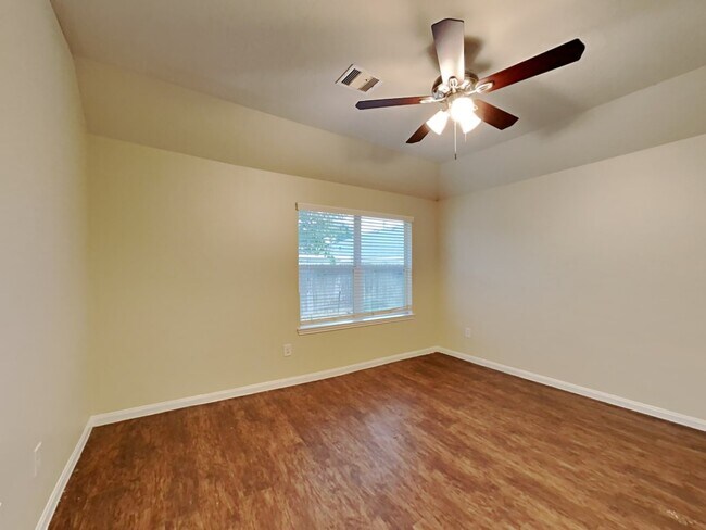 Building Photo - 2646 Needles Throw Ln