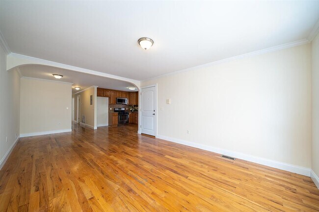 Foto del edificio - 74 Kossuth St