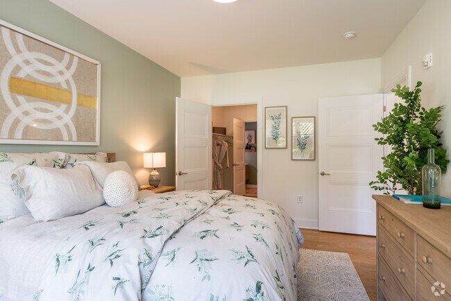 1BR, 1BA - 931SF - 34 Eden