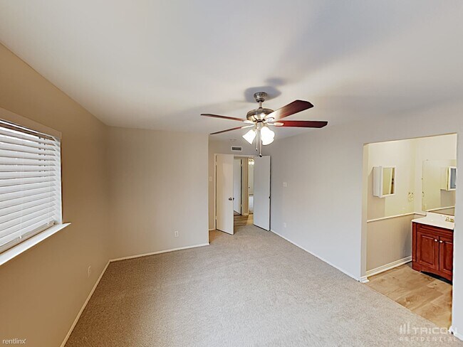 Foto del edificio - 4114 Hartford Dr