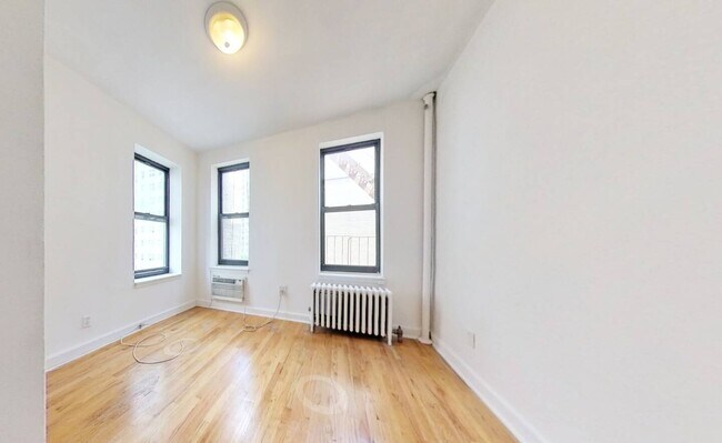 Building Photo - 1428 York Ave