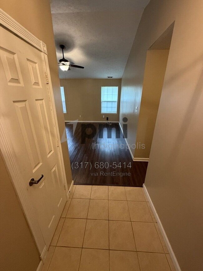 Building Photo - 13015 Wingstem Ct