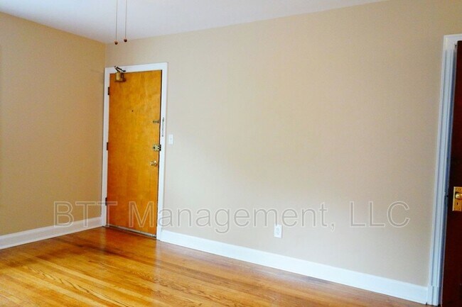 Foto del edificio - 8406 Greenwood Ave