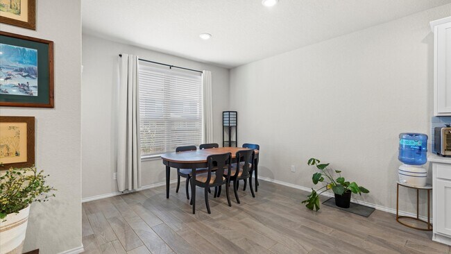 Foto del edificio - 2437 Hiddenbrooke Trace