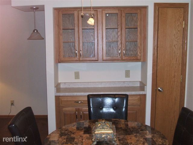 Foto del edificio - 4812 N 104th St