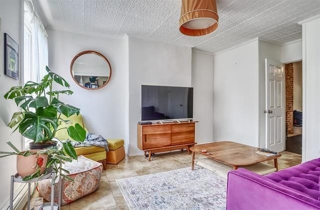 Foto del edificio - 330 Halladay St