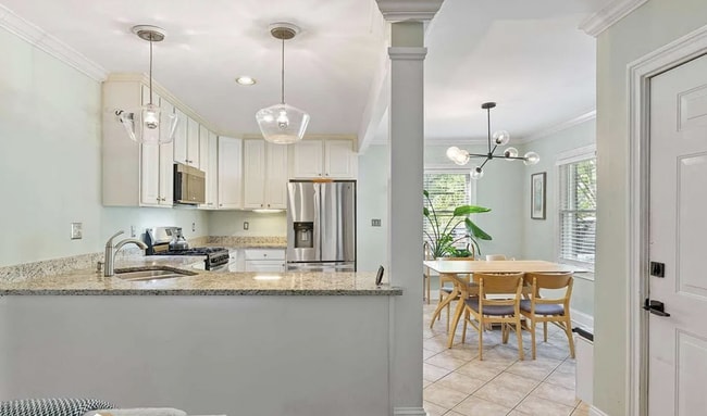 Building Photo - 171 Rocky Ford Rd NE