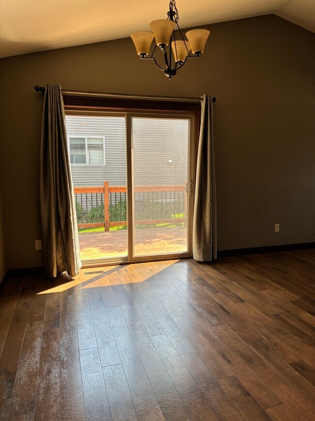 Foto del edificio - 2850 Swallowtail Ct