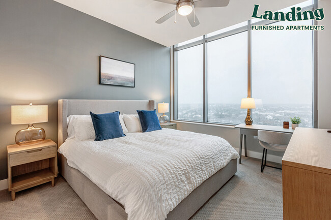 Foto del edificio - 2403 Lake Brandt Pl