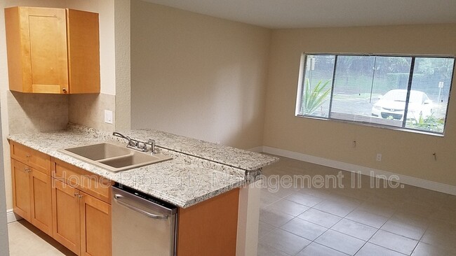 Building Photo - 1807 Meadows Cir W