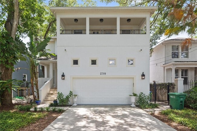 Building Photo - 2709 W Bay Ave