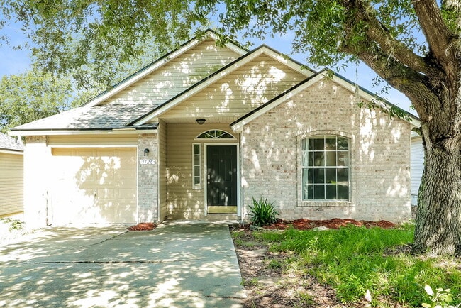 1126 Brookwood Bluff Rd E