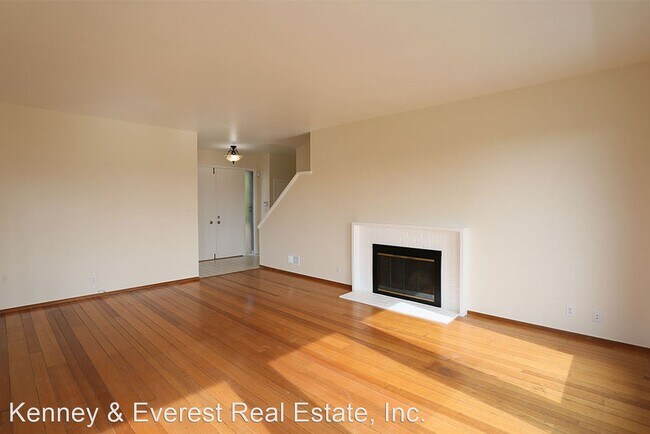 Building Photo - 3 br, 2 bath House - 107 Trestle Glen Terrace