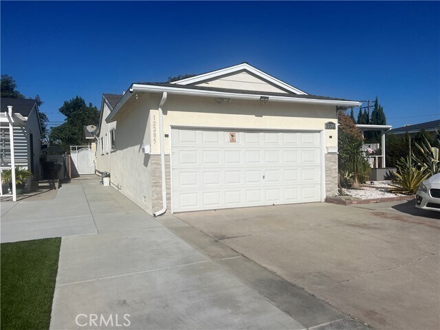 Foto principal - 12285 Zeta St