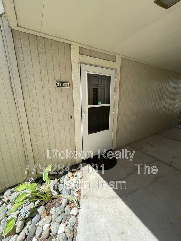 Building Photo - 2311 Sycamore Glen Dr