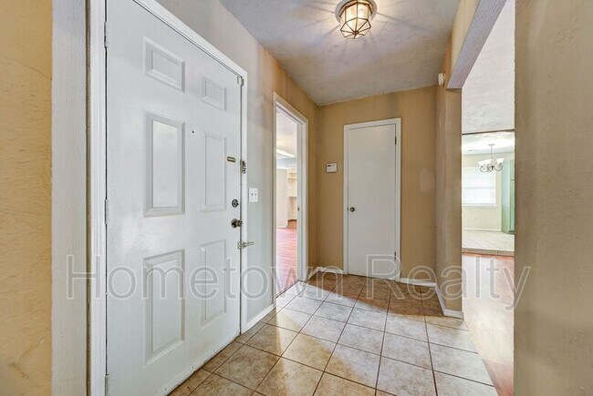 Foto del edificio - 816 NW 139th St