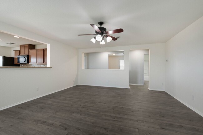 Building Photo - 6814 Loma Blanca