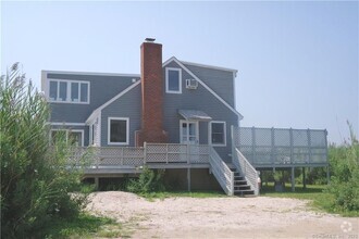 Building Photo - 121 Neck Rd