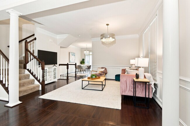 Building Photo - 9810 Smithview Pl