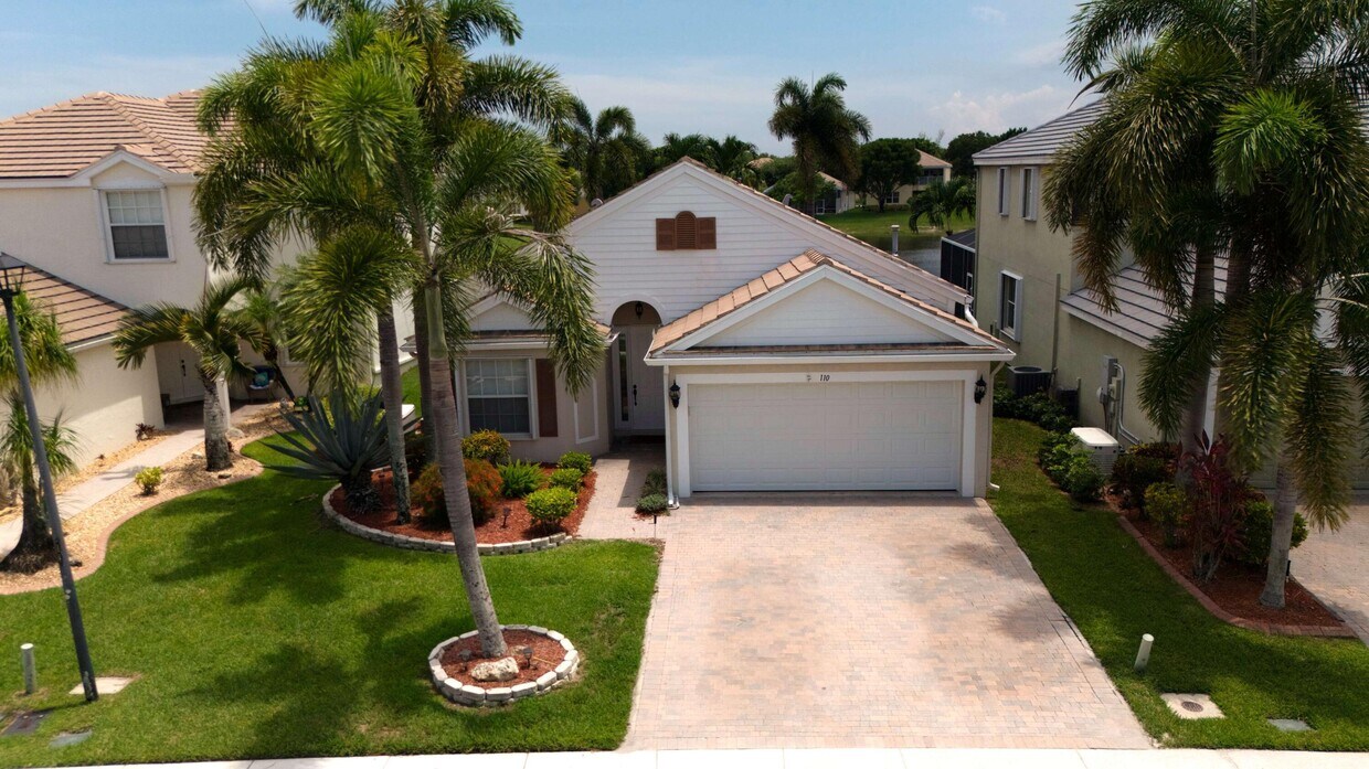 Foto principal - 110 Newberry Ln