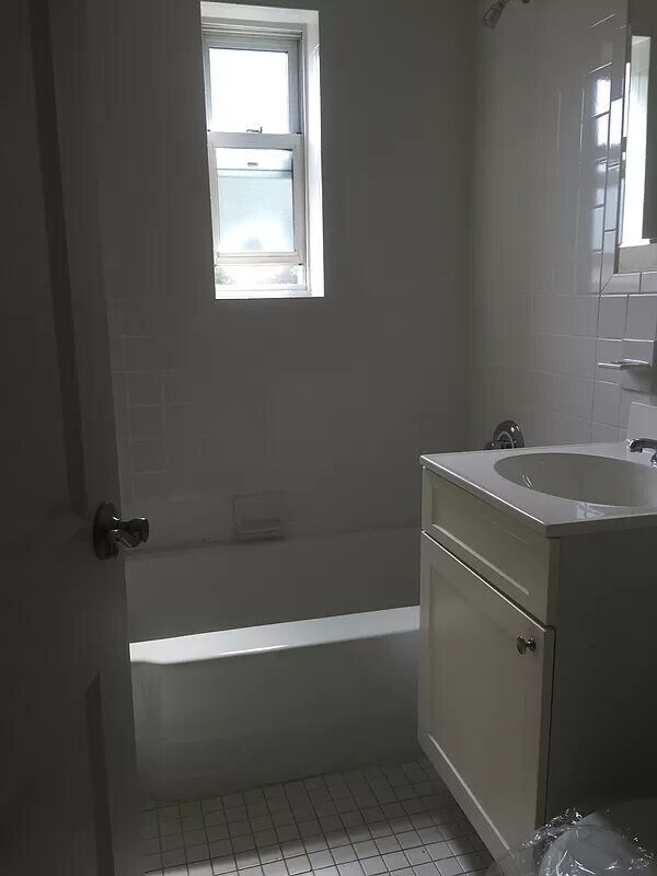 Building Photo - 28 Arlo Road
