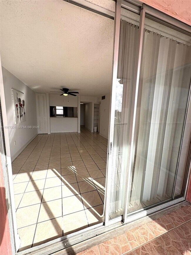 Foto del edificio - 19805 SW 114th Ave