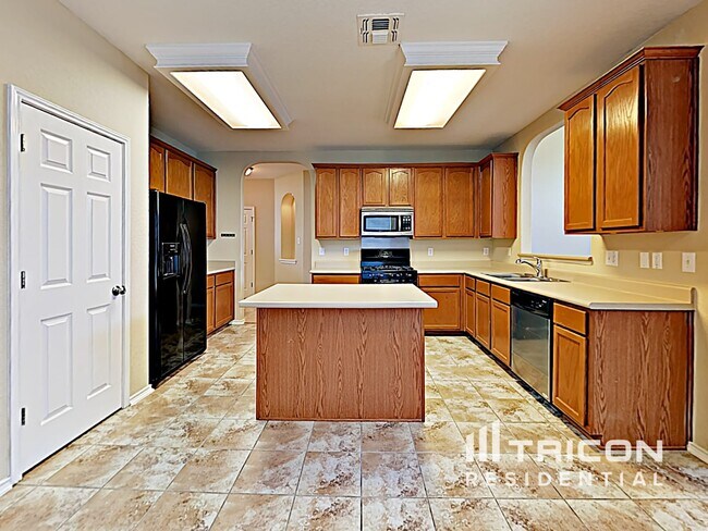 Building Photo - 6111 Kenedy Leaf San Antonio TX