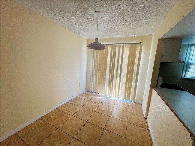 Foto del edificio - 2779 L B McLeod Rd