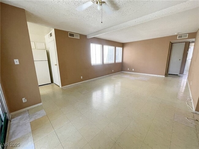 Building Photo - 5340 Retablo Ave
