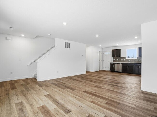 Foto del edificio - 3 bedroom, 2.5 bath New Build in Sidney!