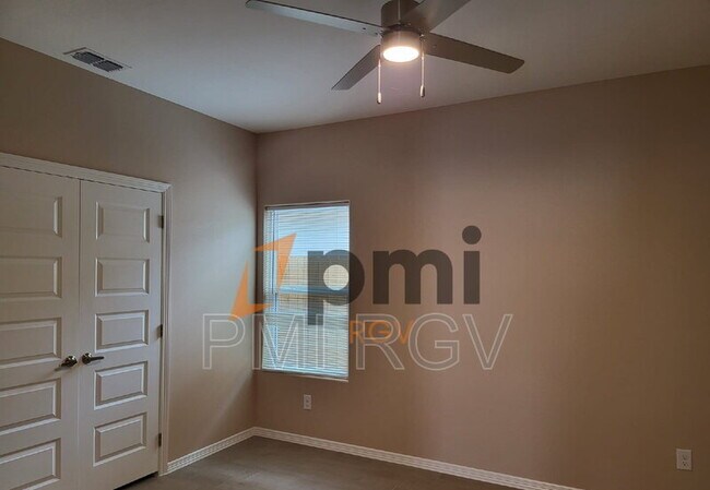 Foto del edificio - 3101 W Kenwood St
