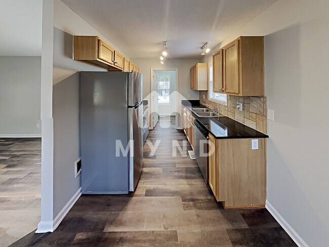 Building Photo - 1248 Grovewood Dr