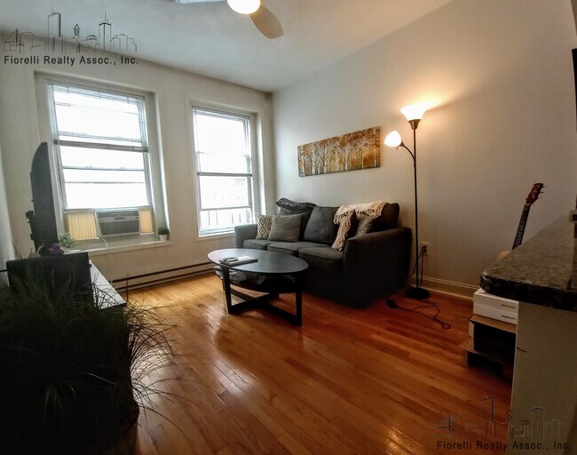 Foto del edificio - 84 Prince St