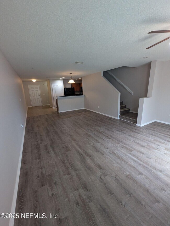 Foto del edificio - 277 Michelangelo Pl