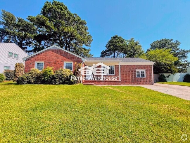 Building Photo - 2444 Tullibee Dr