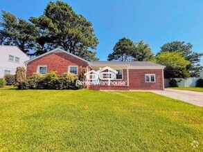 Building Photo - 2444 Tullibee Dr