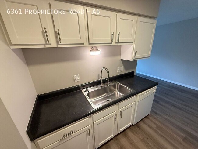 Foto del edificio - 6361 Proprietors Rd