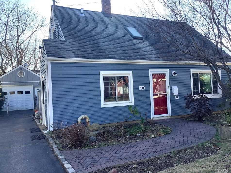 18 Harvard St, Roslyn Heights, NY 11577 House for Rent in Roslyn