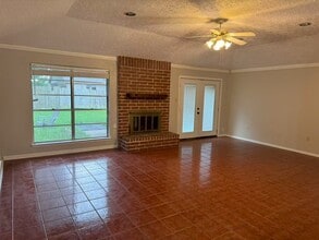 Building Photo - 15711 Wingdale Dr